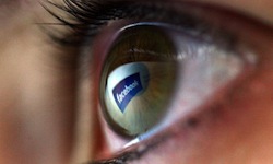 facebook-eyeball facebook eyeball